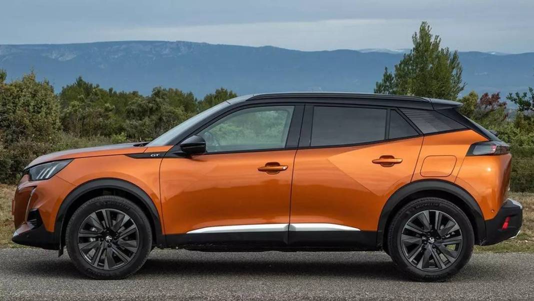 En çok tercih edilen araba rengi şaşırttı: Ne beyaz, ne de siyah! TÜİK, renk renk açıkladı 3